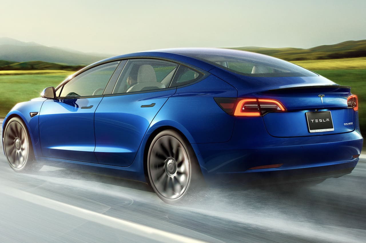 Tesla-Model-3-rear-three-quarter Tesla-Model-3-rear-three-quarter