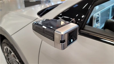 Musk Itenni Li Tesla Se Telimina l-Mirja Fiżiċi tar-Rearview.