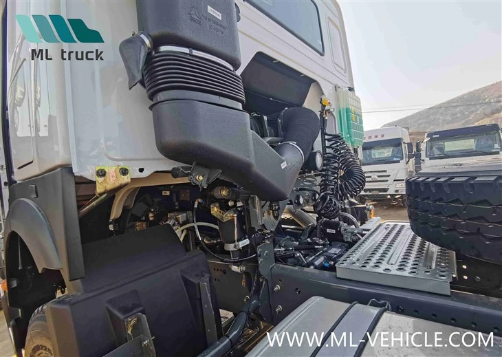 Sinotruk HOWO New 10 Wheeler Heavy Duty 4X2 6X4 400HP 430HP Trailer