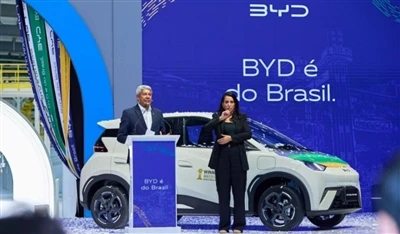 L-Ewwel Vettura Rolls Off The Line Fil-Fabbrika tal-Brażil ta 'BYD